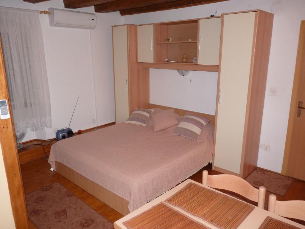 Apartments Kairos Трогир Стая снимка